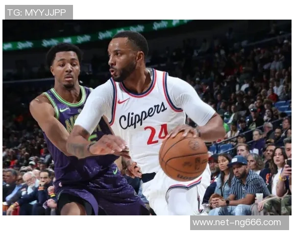 勇士与鹈鹕激战四月二十九季后赛精彩回顾与分析